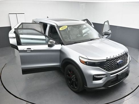 Certified 2022 Ford Explorer ST w/ Equipment Group 401A AWD/4WD image 33