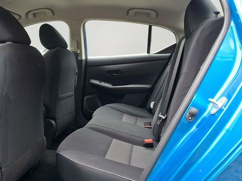 Used 2025 Nissan Sentra SV FWD image 8