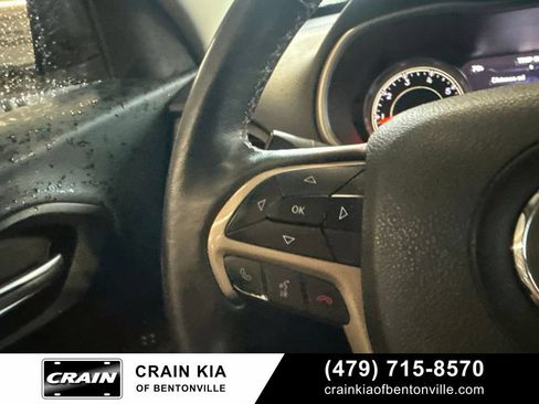Used 2014 Jeep Cherokee Limited FWD image 26