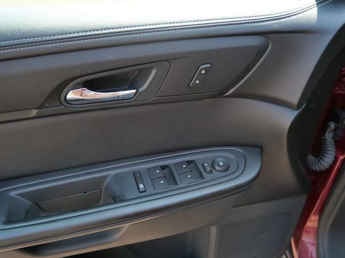 Used 2016 Chevrolet Traverse LT w/ Style and Technology Package AWD/4WD image 17