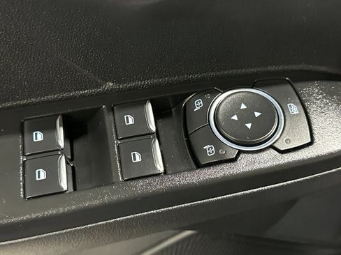 Used 2022 Ford Escape SEL image 17