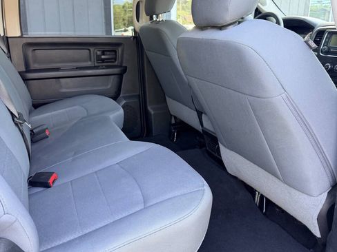 Used 2018 RAM 1500 Express AWD/4WD image 2