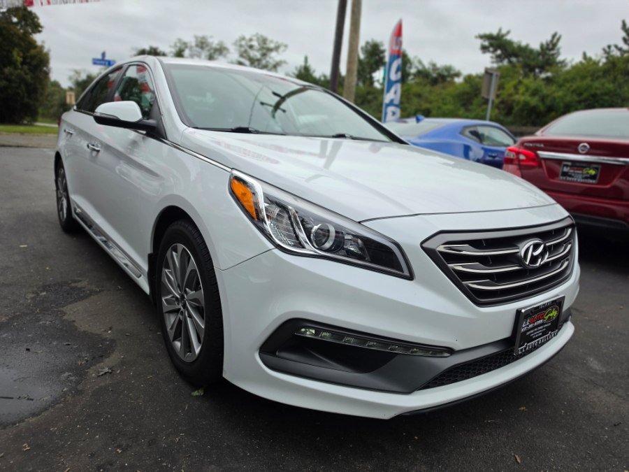 Used 2017 Hyundai Sonata Sport w/ Value Edition Package 02 FWD image 4