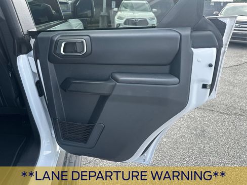 Certified 2025 Ford Bronco Outer Banks AWD/4WD image 18