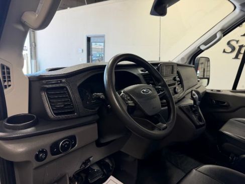 Used 2022 Ford Transit 350 DRW RWD image 12