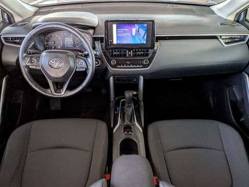 Certified 2023 Toyota Corolla Cross LE image 28