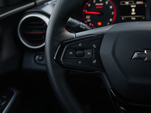 New 2026 Chevrolet Trax RS w/ Sunroof Package image 19