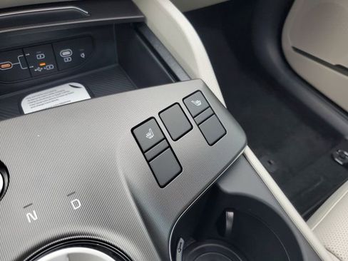 New 2026 Kia Sportage EX image 28