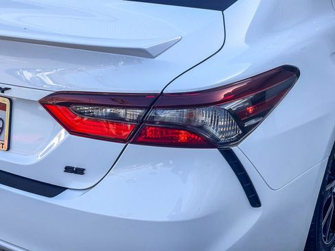 Used 2023 Toyota Camry SE w/ Convenience Package FWD image 8