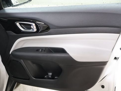 New 2026 Jeep Compass Limited AWD/4WD image 18