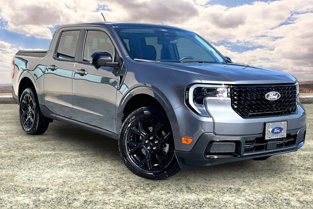 Used 2026 Ford Maverick Lariat w/ Black Appearance Package AWD/4WD image 1