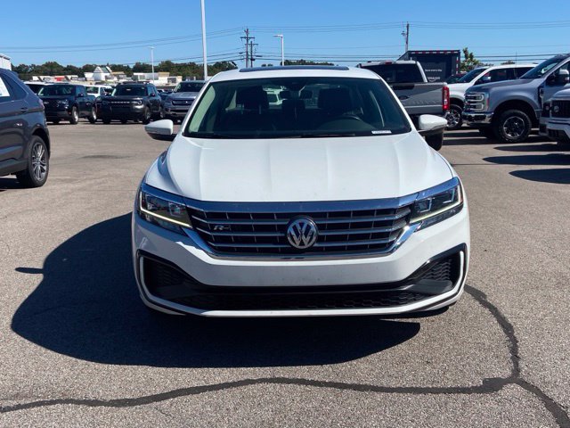 Used 2020 Volkswagen Passat 2.0T R-Line FWD image 2