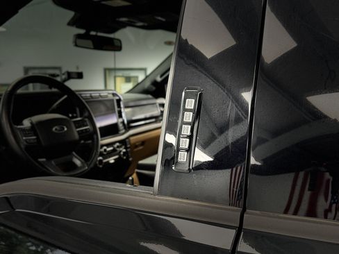 Used 2024 Ford F350 Lariat AWD/4WD image 13