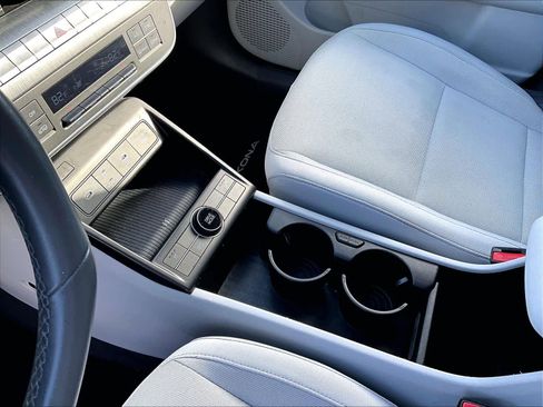 Used 2024 Hyundai Kona SEL image 20