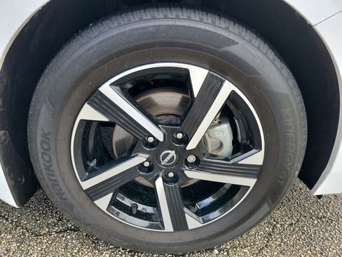 Certified 2025 Nissan Sentra SV w/ All-Weather Package image 12