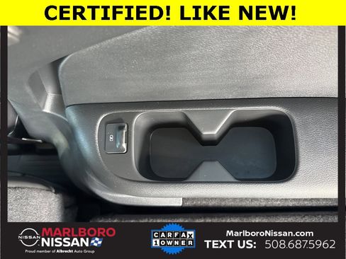 Certified 2025 Nissan Pathfinder SL image 18