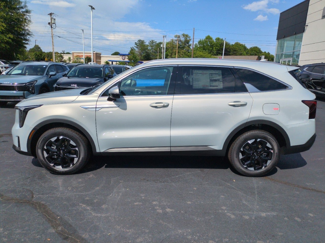 New 2026 Kia Sorento S w/ S Panoramic Sunroof Package AWD/4WD image 4