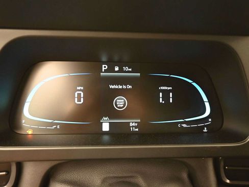 New 2026 Hyundai Elantra SEL Sport FWD image 17
