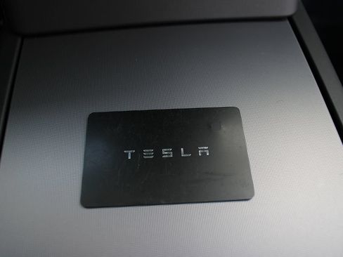 Used 2026 Tesla Model Y Long Range AWD/4WD image 44