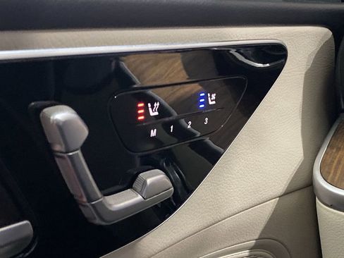 Used 2022 Mercedes-Benz C 300 Sedan image 10