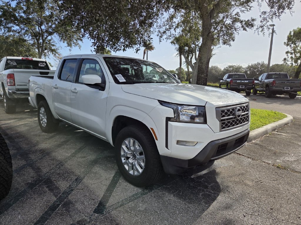 Used 2024 Nissan Frontier SV w/ SV Convenience Package AWD/4WD image 2