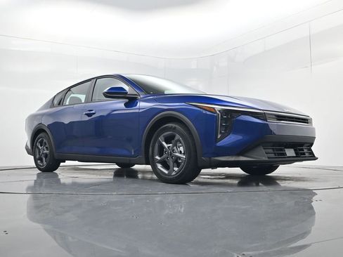 New 2026 Kia K4 LXS image 39