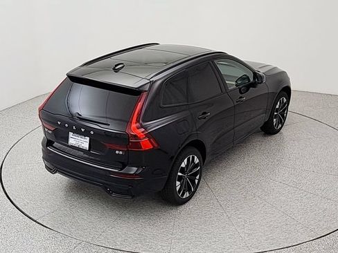 New 2026 Volvo XC60 B5 Plus w/ Protection Package Premier AWD/4WD image 37