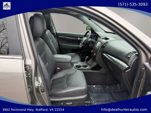 Used 2013 Kia Sorento SX w/ SX Premium Pkg FWD image 16