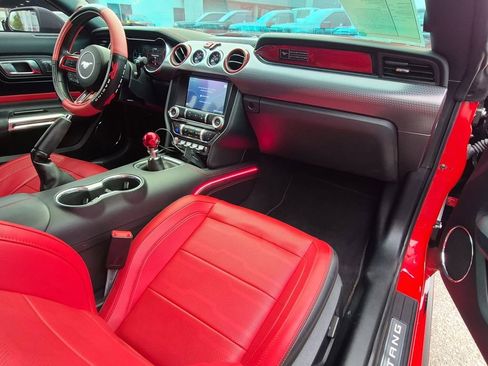 Used 2020 Ford Mustang GT Premium w/ GT Performance Package RWD image 9