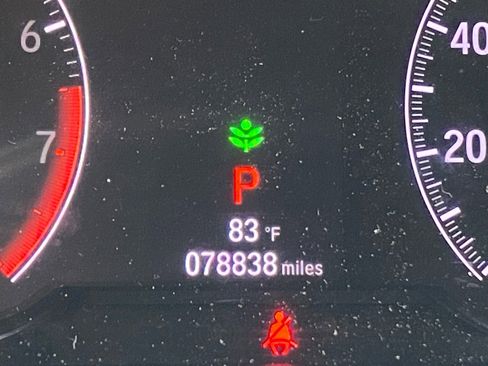 Used 2019 Honda Accord Sport image 11