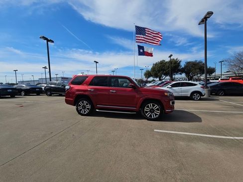 Used 2020 Toyota 4Runner Limited image 4