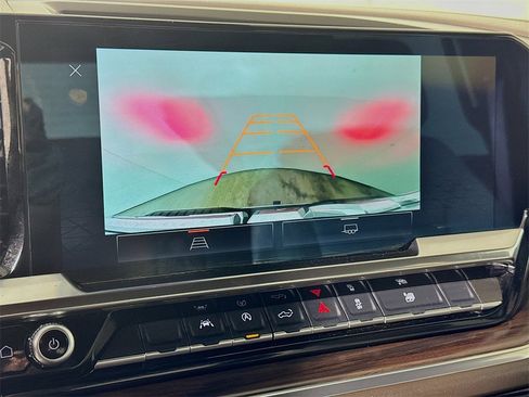 Used 2025 GMC Sierra 1500 SLT image 12