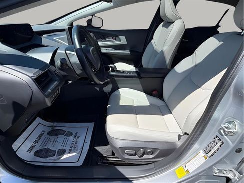 Used 2024 Toyota Prius XLE image 17