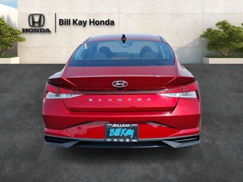 Used 2023 Hyundai Elantra SEL image 4