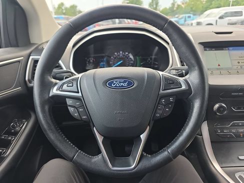 Used 2018 Ford Edge SEL w/ Equipment Group 201A AWD/4WD image 25