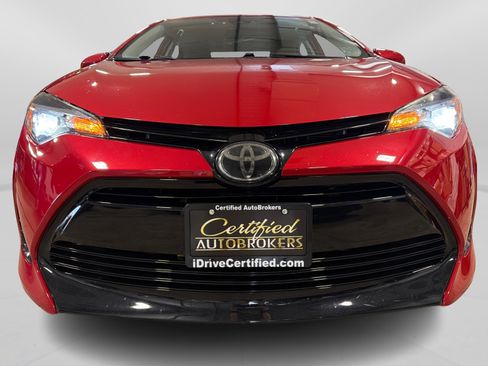 Used 2018 Toyota Corolla LE FWD image 10