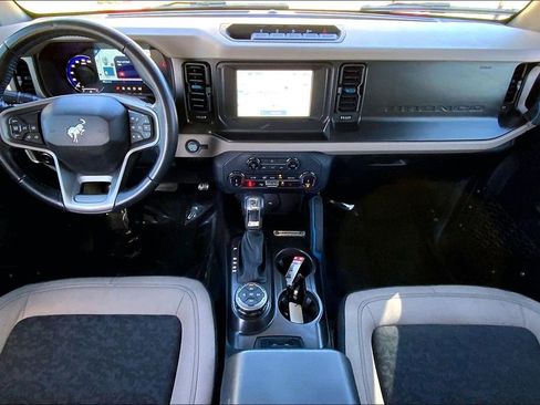 Used 2022 Ford Bronco Wildtrak AWD/4WD image 13