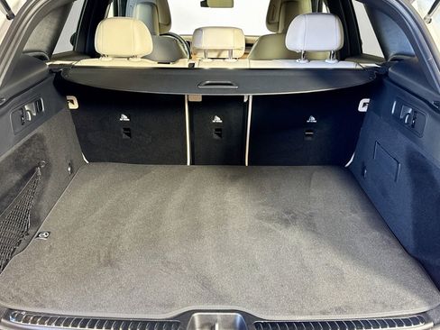 Certified 2025 Mercedes-Benz GLC 300 image 24