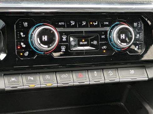 Certified 2024 GMC Sierra 1500 Denali image 21