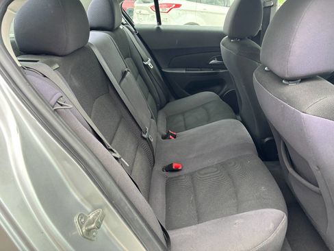 Used 2014 Chevrolet Cruze LT FWD image 9
