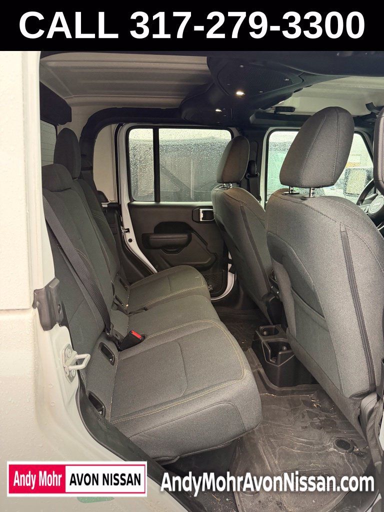 Used 2024 Jeep Gladiator Sport AWD/4WD image 10