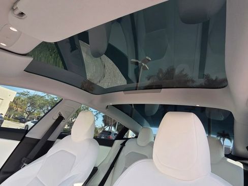 Used 2025 Tesla Model 3 Long Range RWD image 16
