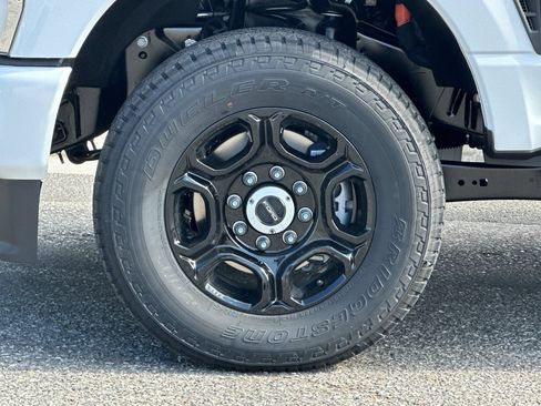 New 2026 Ford F250 XL w/ STX Appearance Package AWD/4WD image 23