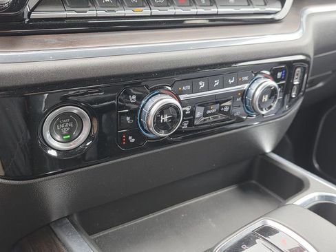 Used 2023 GMC Sierra 1500 SLT w/ SLT Convenience Package image 20