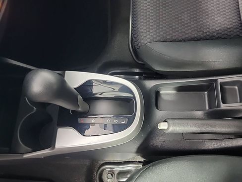 Used 2020 Honda Fit LX image 31