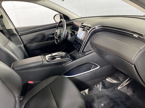 Used 2023 Hyundai Tucson Limited w/ Cargo Package AWD/4WD image 30