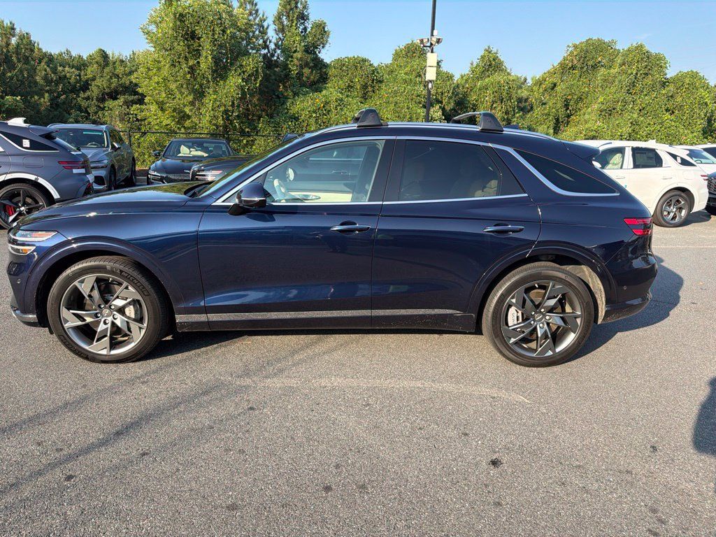 Used 2024 Genesis Electrified GV70 AWD/4WD image 4