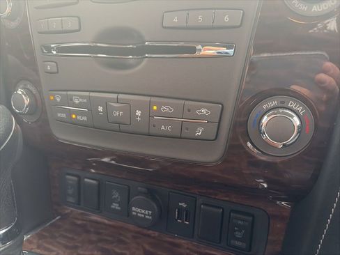 Used 2020 Nissan Armada SL w/ Premium Package image 16