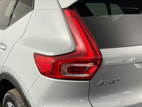 Used 2026 Volvo XC40 B5 Plus AWD/4WD image 36
