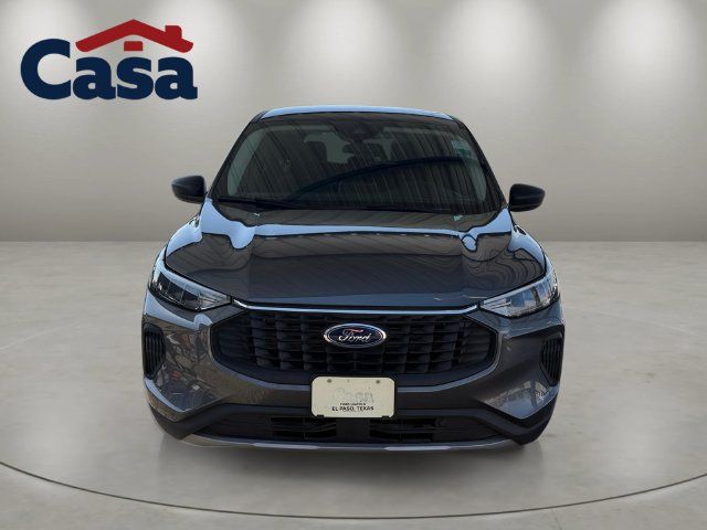Used 2025 Ford Escape Active FWD image 2